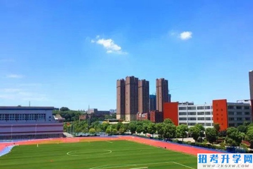 长沙市贺龙体育运动学校运动场