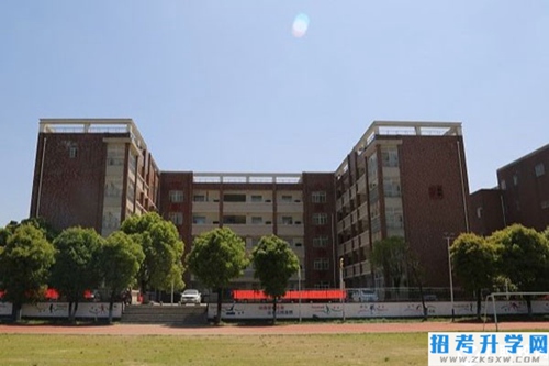 岳阳市高级技工学校教学楼