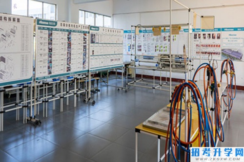 资兴市职业技术学校实训室