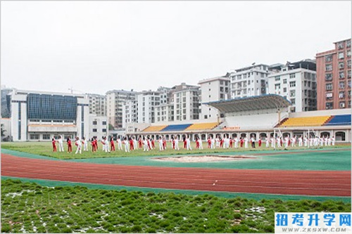 郴州工业交通学校操场