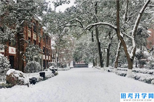 怀化市振华职业学校校园风景