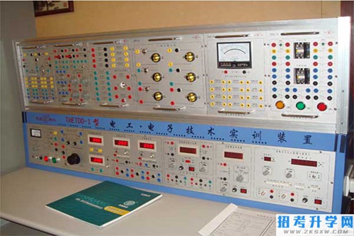 衡阳市职业中等专业学校实训室